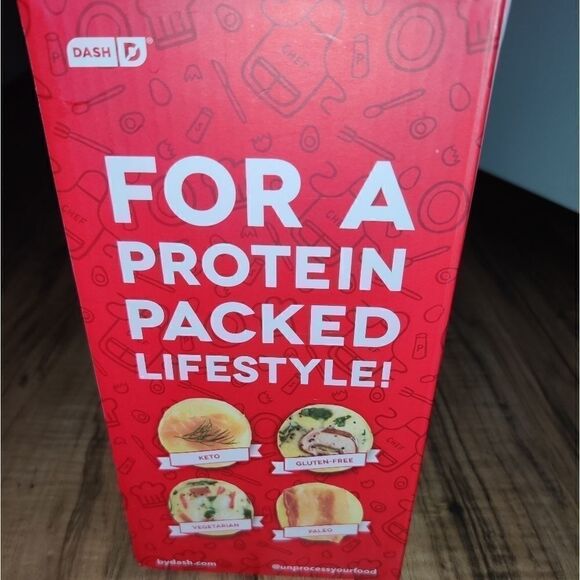 DASH Egg Bite Maker Fast Heating w/ 4 Silicone Mol - Picture 2 of 10